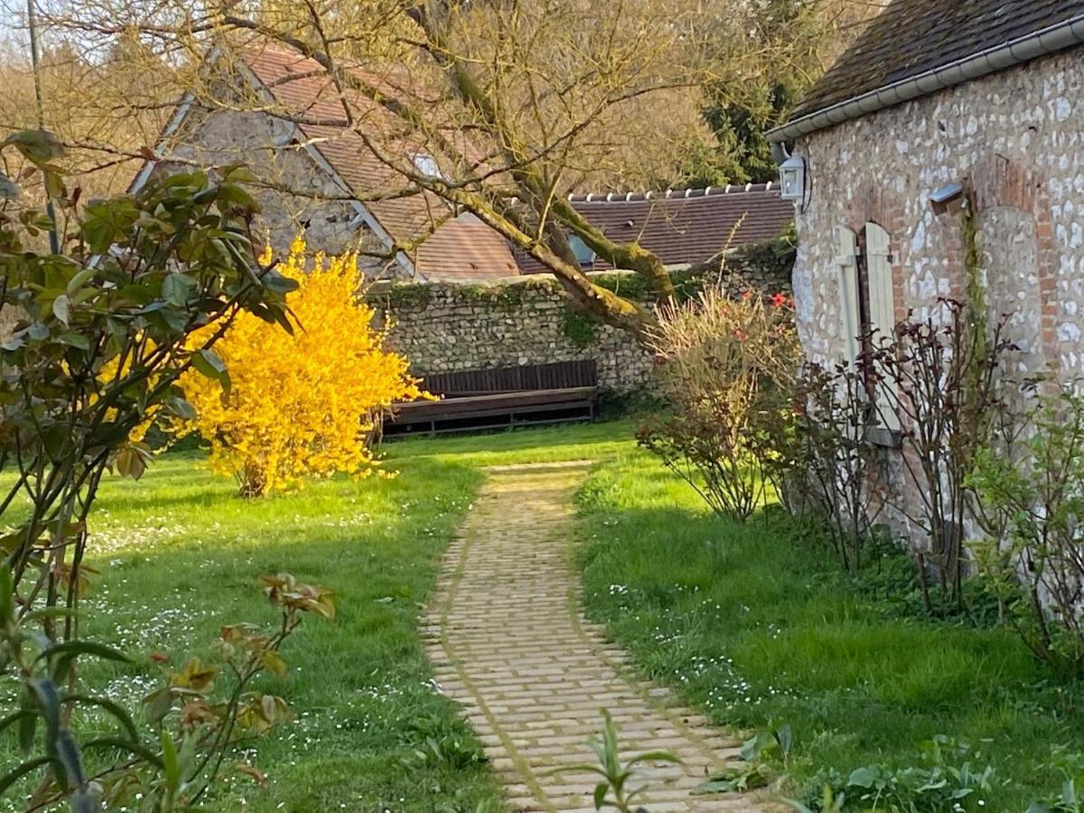 Une Vie En Rose Pressagny l'Orgueilleux Экстерьер фото