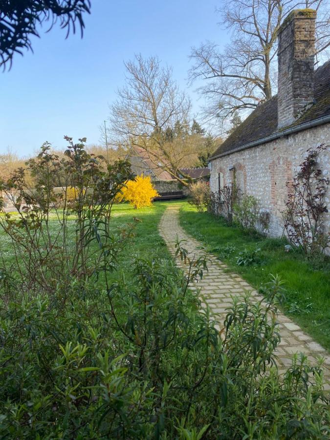 Une Vie En Rose Pressagny l'Orgueilleux Экстерьер фото