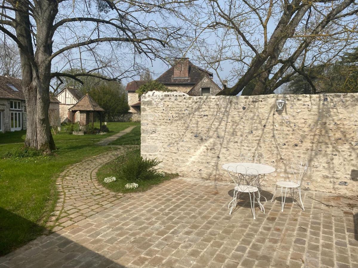 Une Vie En Rose Pressagny l'Orgueilleux Экстерьер фото